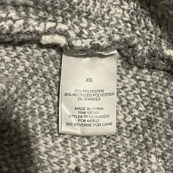 Pink Rose Gray & White Leopard Print Turtleneck Sweater xs - Picture 4 of 5